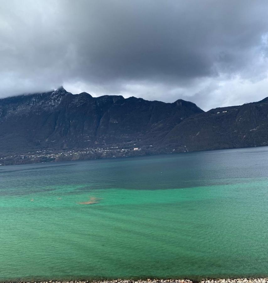 Le Lamartine, vue magnifique face au Lac du Bourget Aix-les-Bains Extérieur photo