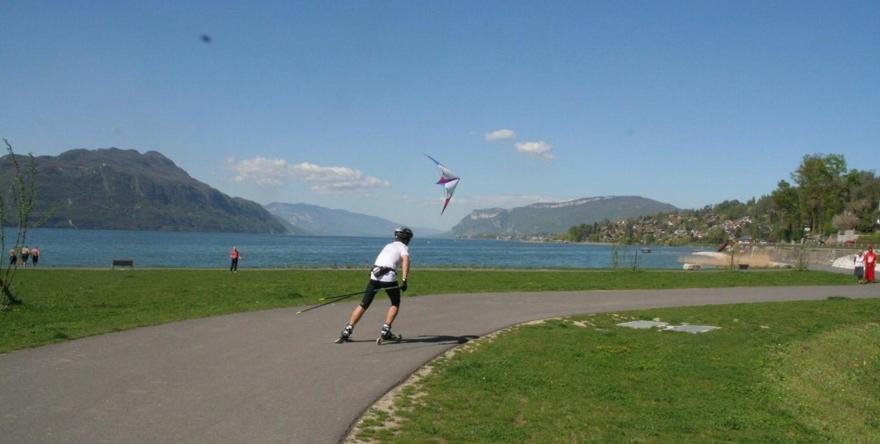 Le Lamartine, vue magnifique face au Lac du Bourget Aix-les-Bains Extérieur photo